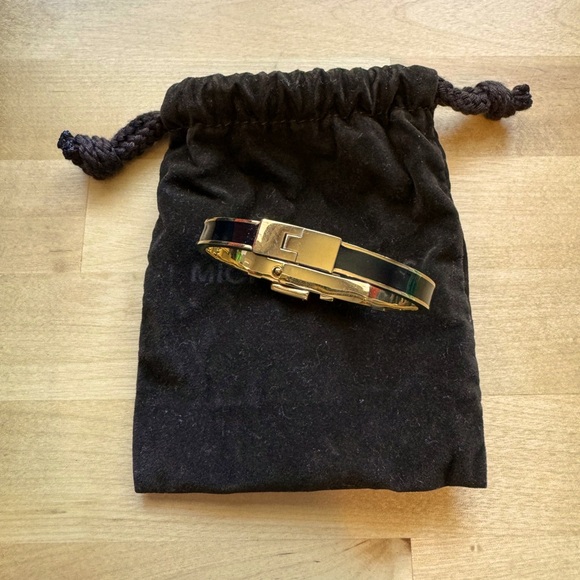 Michael Kors - Runway Chronograph Black Dial Stainless Steel Men’s Watch MK8265 - Picture 8 of 10